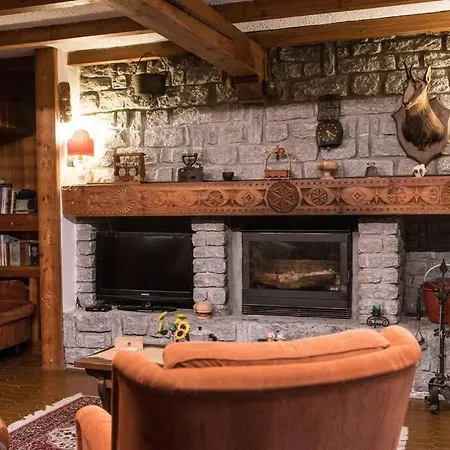 Fromy, Saint-vincent, Aosta Valley Chalet