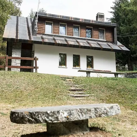 Fromy, Saint-vincent, Aosta Valley Chalet